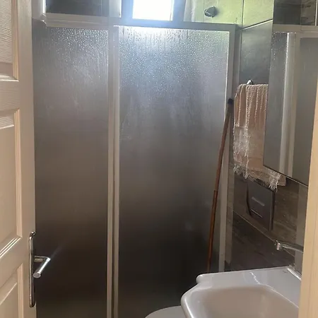 Ela Ela Apartment